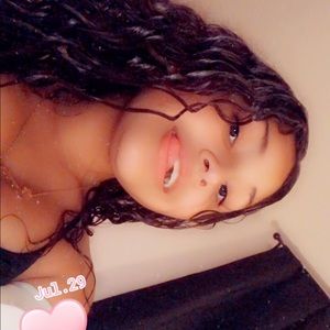 Meet your Posher, Erica